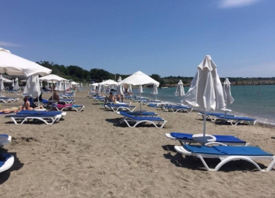 Sea Angel Apartment Burgas City Exterior foto